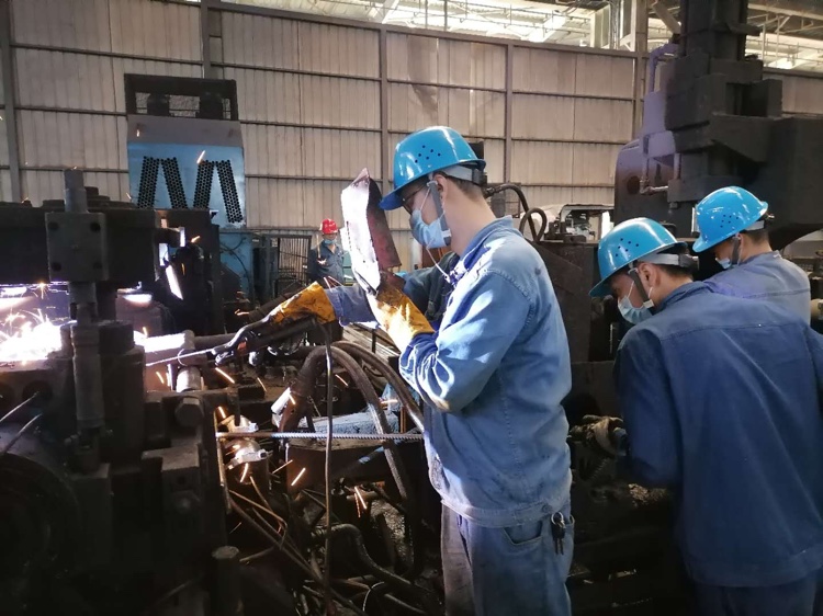 【钢城文苑】在一线蜕变成长