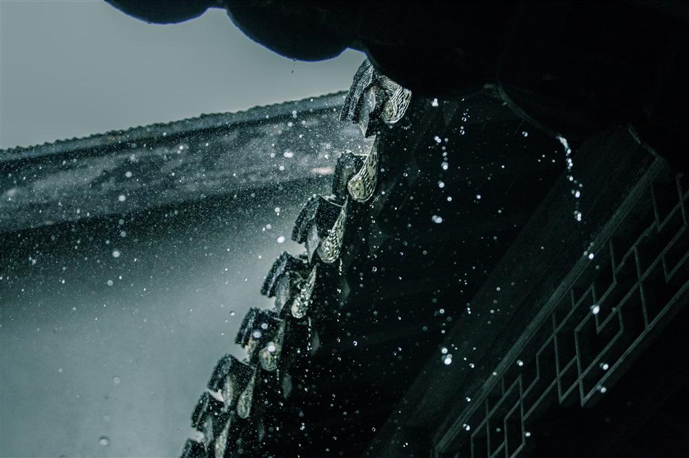 【钢城文苑】雨中遐思 【钢城文苑】雨中遐思