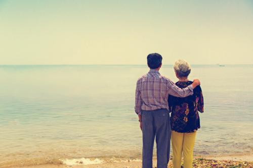 【钢城文苑】陪 伴