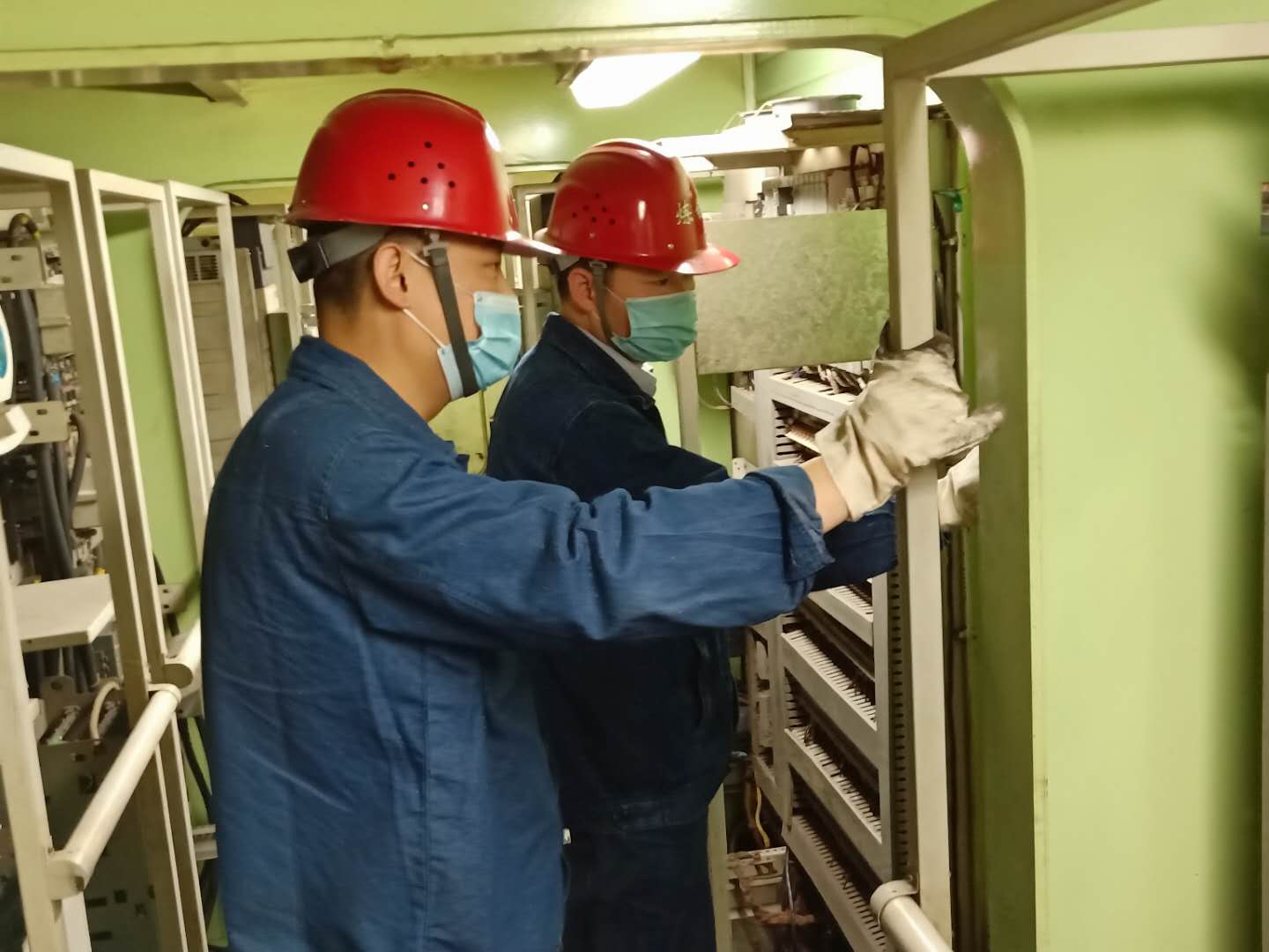 聚焦“21550”,让高温熔融金属管理得心应手 聚焦“21550”,让高温熔融金属管理得心应手