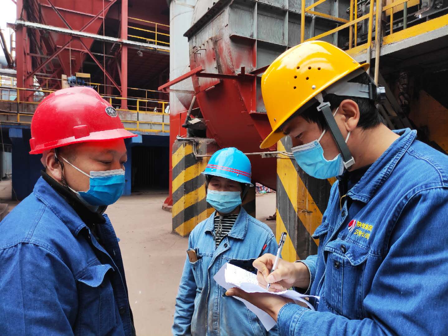 多渠道促“百日安全”活动落地生根 多渠道促“百日安全”活动落地生根