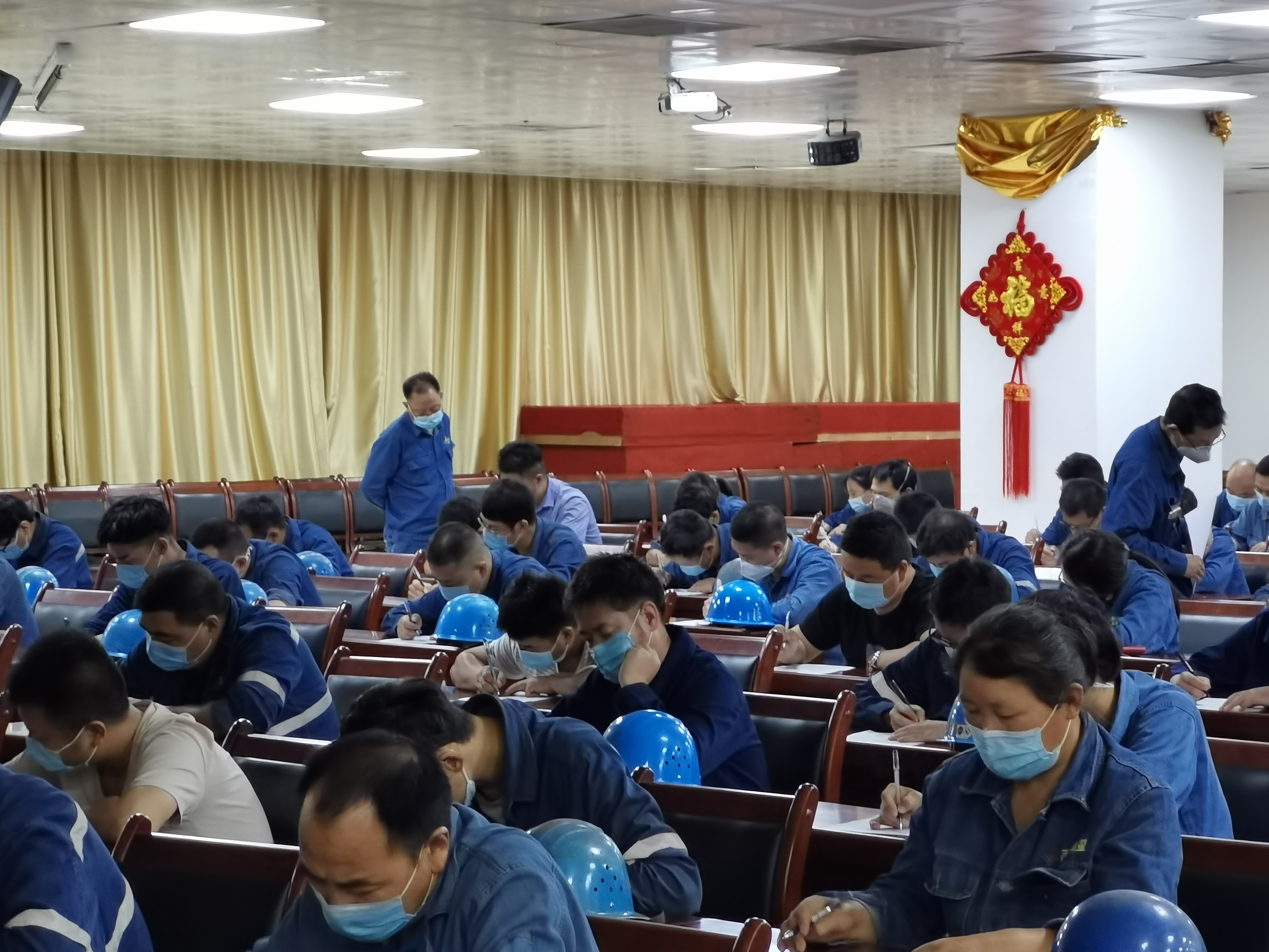 强化外委管理 确保安全生产 强化外委管理 确保安全生产