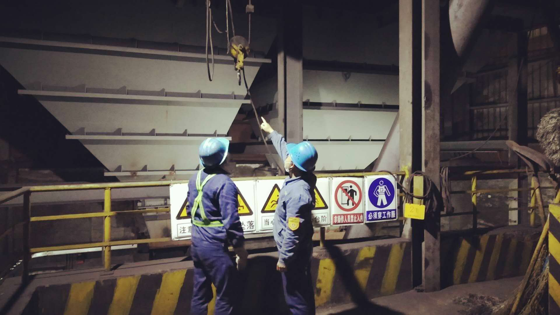 夺路并进,护航“百日安全” 夺路并进,护航“百日安全”