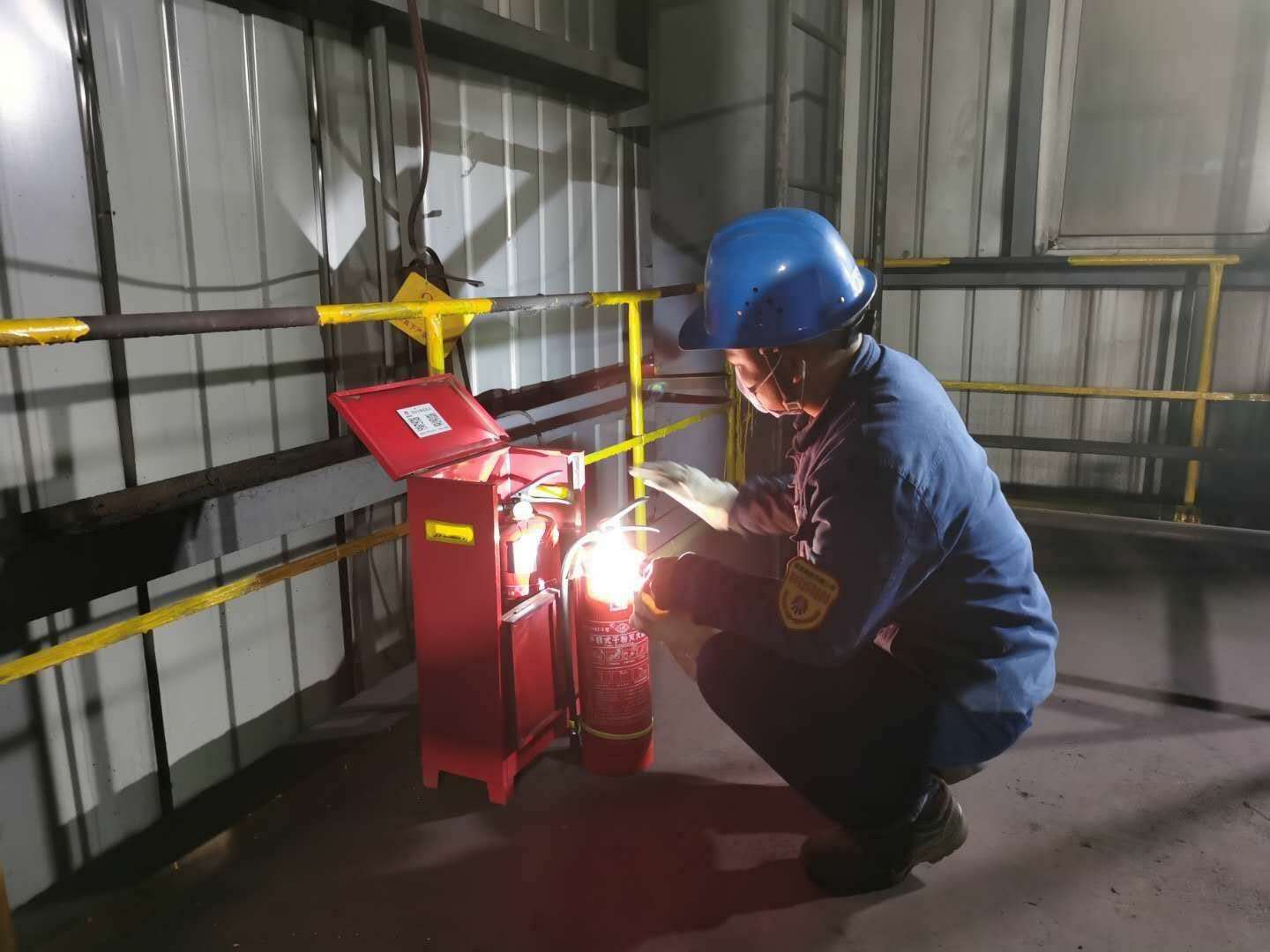 夺路并进,护航“百日安全” 夺路并进,护航“百日安全”