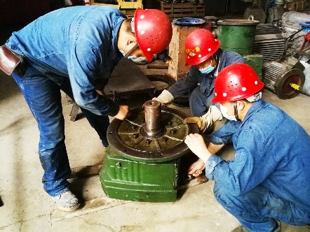 筑牢安全“防火墙”密织冬季“安全网”