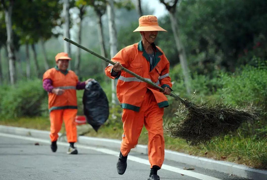 平凡的工作 踏实的人生 平凡的工作 踏实的人生