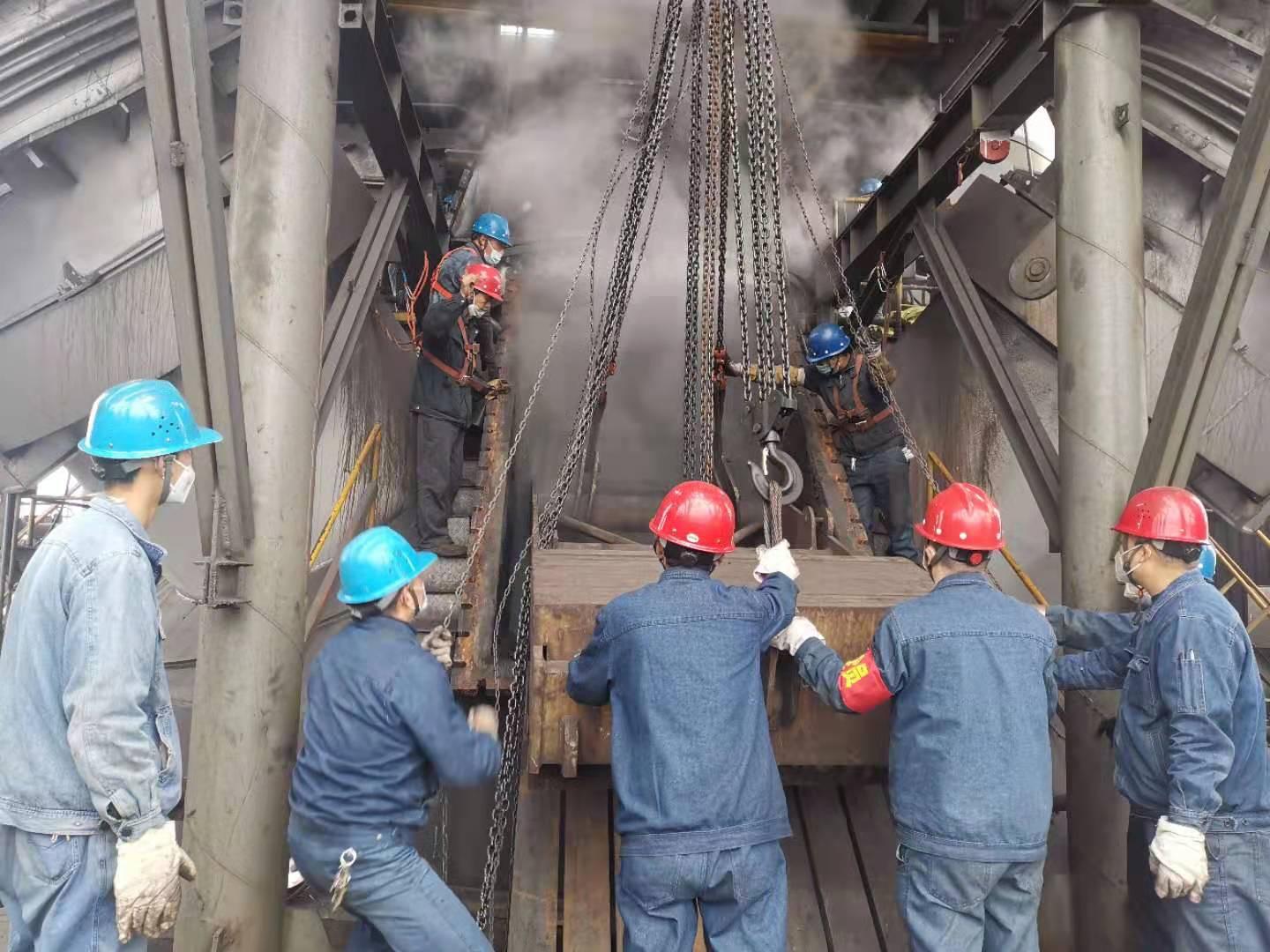 安全“红袖章”筑牢检修“安全屏障”