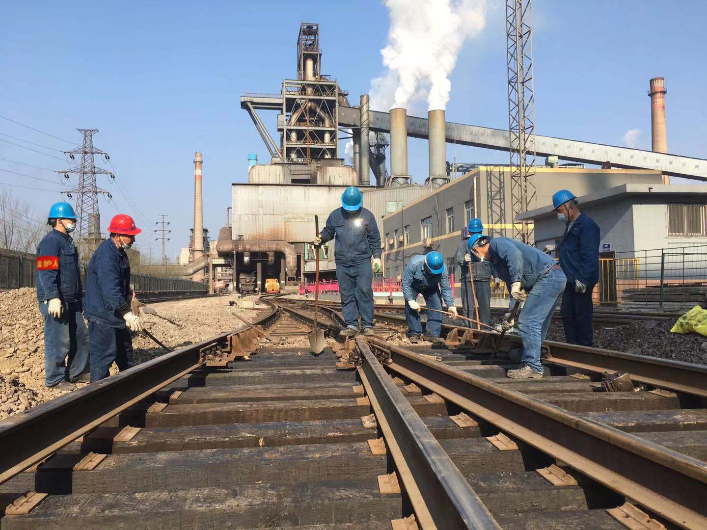 安全“红袖章”筑牢检修“安全屏障”