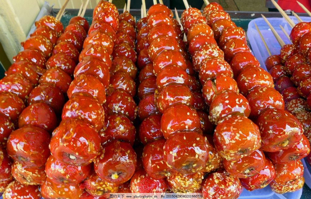 【钢城文苑】卖糖葫芦的大爷 【钢城文苑】卖糖葫芦的大爷